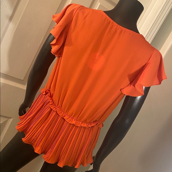 MILK & HONEY Ruffled V-Neck Blouse - Vibrant Orange NWTs - Picture 7 of 10